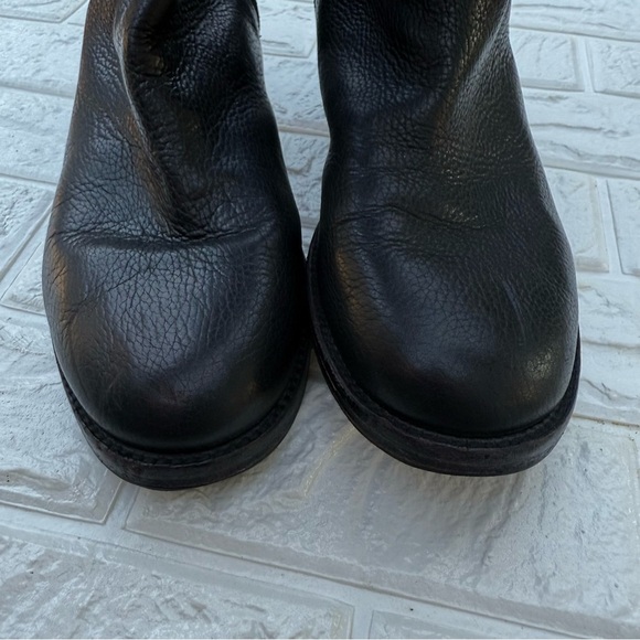 Tory Burch Black Leather Boots in a Size 11 Women’s - Picture 3 of 12